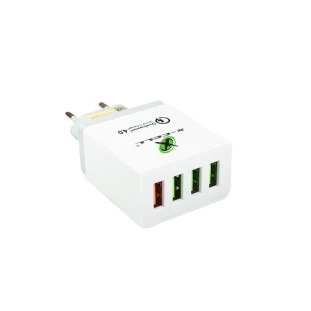 CARREGADOR ULTRA RAPIDO XCELL 6.1A 36W QUICK CHARGE 4.0 COM 4 USB 3.0 BRANCO - XC-UR-20