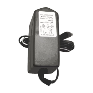 FONTE CHAVEADA TITANIS (NACIONAL) PARA TECLADO CASIO 9V 2A PLUG 5,5MM X 2,1MM (+ EXTERNO) BIVOLT - TCA0920
